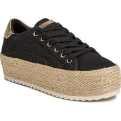 Espadryle GUESS - Marilyn FL6MRL FAL12 BLACK. Czarne espadryle damskie Guess, z aplikacjami, ze skóry ekologicznej, bez obcasa, na koturnie. Za 449,00 zł.