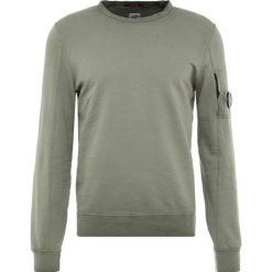 C.P. Company CREW NECK Bluza sage. Brązowe bluzy męskie marki C.P. Company, m, z bawełny. Za 669,00 zł.