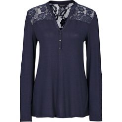 Shirt henley z koronkową wstawką bonprix ciemnoniebieski. Niebieskie t-shirty damskie bonprix, bez wzorów, z koronki, z dekoltem w serek. Za 54,99 zł.