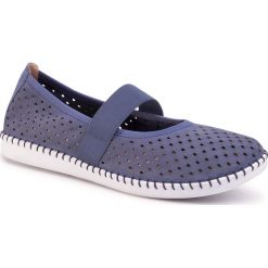 Półbuty CAPRICE - 9-24554-24 Jeans Nubuck 895. Niebieskie półbuty damskie Caprice, na co dzień, bez wzorów, z jeansu, bez obcasa, na płaskiej podeszwie, bez zapięcia. Za 199,00 zł.