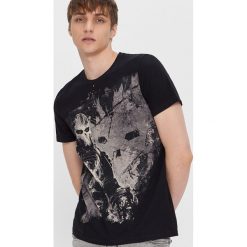 T-shirt Marvel - Czarny. Czarne t-shirty męskie House, s, z motywem z bajki, bez kołnierzyka. Za 59,99 zł.