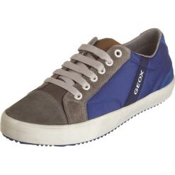 Sneakersy "Alonisso" w kolorze niebieskim. Niebieskie trampki chłopięce marki geox kids, z gumy, na sznurówki. W wyprzedaży za 129,95 zł.