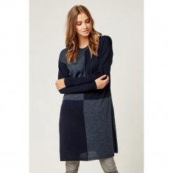 Sweter w kolorze granatowym. Niebieskie bez kategorii SCUI, z okrągłym kołnierzem. W wyprzedaży za 149,95 zł.
