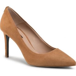 Szpilki PATRIZIA PEPE - 2V8785/A484-B667 Cuoio. Pomarańczowe półbuty damskie Patrizia Pepe, bez wzorów, ze skóry, eleganckie, bez obcasa, na obcasie, bez zapięcia. W wyprzedaży za 699,00 zł.