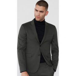 Klasyczna marynarka z wełną - Khaki. Brązowe marynarki męskie Reserved, m, bez wzorów, z wełny, klasyczne. Za 399,99 zł.