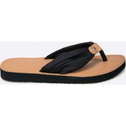 Tommy Hilfiger - Japonki. Czerwone klapki damskie marki TOMMY HILFIGER, ze skóry. Za 179,90 zł.