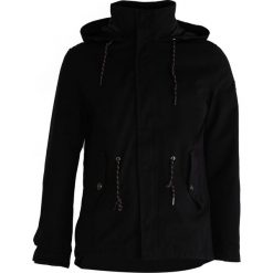 Czarna Kurtka Windy Type. Czarne kurtki męskie Born2be, xl, bez wzorów. Za 199,99 zł.