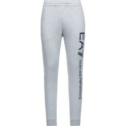 Spodnie dresowe EA7 Emporio Armani 8NPPC3 PJ05Z 3900. Szare jeansy męskie EA7 Emporio Armani, xxl, bez wzorów. W wyprzedaży za 349,00 zł.
