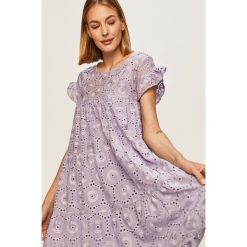 Answear - Sukienka Answear Lab. Fioletowe sukienki damskie ANSWEAR, na co dzień, s, bez wzorów, z bawełny, casualowe, z okrągłym kołnierzem, z krótkim rękawem, krótkie, mini, rozkloszowane. Za 159,90 zł.