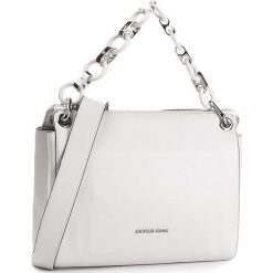 Torebka MICHAEL MICHAEL KORS - Gianna 30S7TG5M2L Optic White. Białe torebki klasyczne damskie MICHAEL Michael Kors, bez wzorów, ze skóry, klasyczne, na ramię, bez dodatków. W wyprzedaży za 1169,00 zł.