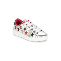 Buty Dziecko Skechers OMNE. Szare trampki dziewczęce Skechers, bez wzorów, bez zapięcia. Za 159,20 zł.