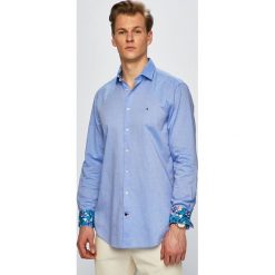 Tommy Hilfiger Tailored - Koszula. Różowe koszule męskie Tommy Hilfiger Tailored, bez wzorów, z bawełny, z włoskim kołnierzykiem, z długim rękawem. W wyprzedaży za 229,90 zł.