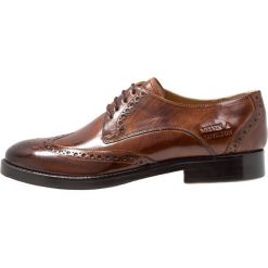 Melvin & Hamilton AMELIE Oksfordki wood. Brązowe półbuty damskie marki Melvin & Hamilton, bez obcasa, na sznurówki. Za 669,00 zł.