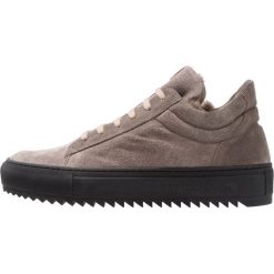Copenhagen Sneakersy niskie dark beige. Brązowe trampki i tenisówki damskie marki Copenhagen, ze skóry. Za 629,00 zł.