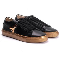 Patrizia Pepe Sneakersy. Trampki i tenisówki damskie Patrizia Pepe, bez wzorów, ze skóry, bez zapięcia. Za 459,00 zł.