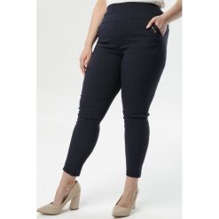 Granatowe Spodnie Jegginsy Sure Tomorrow. Niebieskie jeansy damskie Born2be, xl. W wyprzedaży za 39,99 zł.