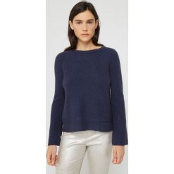 Sweter w kolorze granatowym. Niebieskie swetry damskie Rodier, l, bez wzorów, z wełny, klasyczne, bez rękawów, bez kaptura. W wyprzedaży za 339,95 zł.