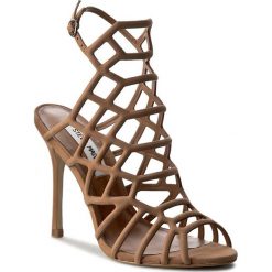 Sandały damskie: Sandały STEVE MADDEN – Slithur Sandal 91000076-0W0-10002-13001 Camel