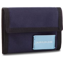 Duży Portfel Męski CALVIN KLEIN JEANS - Sp Essential + Canvas Billfold K40K400841 453. Niebieskie portfele męskie Calvin Klein Jeans, z jeansu. Za 179,00 zł.