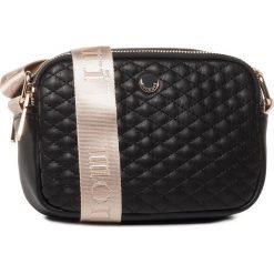 Torebka MONNARI - BAG1960-020 Black. Czarne listonoszki damskie Monnari, bez wzorów, ze skóry ekologicznej, bez dodatków. W wyprzedaży za 139,00 zł.