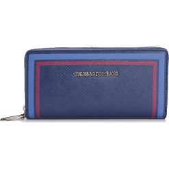 Trussardi Portfel. Portfele damskie Trussardi, ze skóry. Za 199,00 zł.