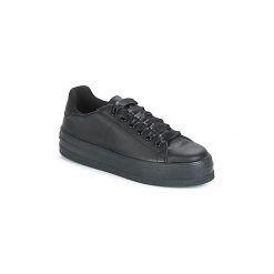 Buty Yurban JIGGY. Czarne trampki i tenisówki damskie Yurban, bez wzorów, bez zapięcia. Za 129,50 zł.