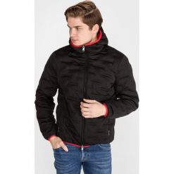 Armani Exchange Kurtka Czarny. Czarne płaszcze męskie Armani Exchange, na jesień, xxl, bez wzorów, z poliesteru. Za 1506,95 zł.