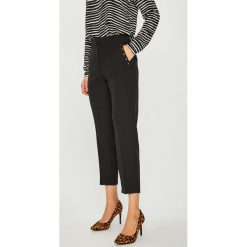 Vero Moda - Spodnie. Czarne spodnie damskie Vero Moda, z haftami, z elastanu, casualowe. W wyprzedaży za 99,90 zł.