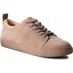 Tenisówki CLARKS - Glove Echo 261350594 Nude Pink. Brązowe półbuty damskie skórzane Clarks, bez wzorów, bez zapięcia. W wyprzedaży za 219,00 zł.