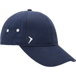 Czapka damska CAD600 - granatowy - Outhorn. Niebieskie czapki damskie Outhorn, na lato, bez wzorów, z materiału. W wyprzedaży za 19,99 zł.