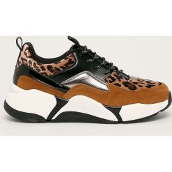 Bullboxer - Buty. Pomarańczowe buty sportowe damskie Bullboxer, bez wzorów, z gumy, sportowe. W wyprzedaży za 149,90 zł.