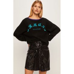 Armani Exchange - Sweter. Czarne swetry damskie Armani Exchange, s, z aplikacjami, z elastanu, bez rękawów, bez kaptura. Za 549,90 zł.