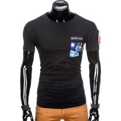 T-shirty męskie: T-SHIRT MĘSKI Z NADRUKIEM S876 – CZARNY