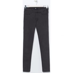 Jeansy skinny ze średnim stanem - Szary. Szare jeansy damskie Sinsay. Za 29,99 zł.