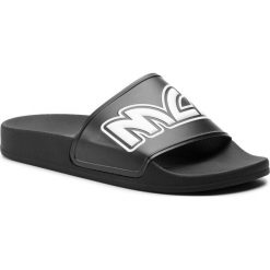 Klapki MCQ ALEXANDER MCQUEEN - Chrissie Slide 547040 R2587 1006 Black/White. Czarne klapki damskie McQ Alexander McQueen, bez wzorów, ze skóry ekologicznej, bez obcasa. W wyprzedaży za 319,00 zł.