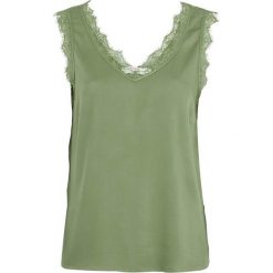 Cream Koronkowa koszulka Alena khaki female zielony 44. Zielone koszulki damskie Cream, s, w koronkowe wzory, z tkaniny, bez kołnierzyka, bez rękawów. Za 189,00 zł.