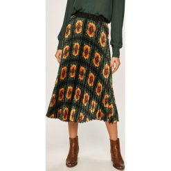 Scotch & Soda - Spódnica. Różowe spódniczki damskie Scotch & Soda, na co dzień, s, bez wzorów, z poliesteru, casualowe, midi, rozkloszowane. W wyprzedaży za 399,90 zł.