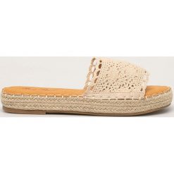 Answear - Klapki Best Shoes. Brązowe klapki damskie ANSWEAR, bez wzorów, z gumy, bez obcasa, na obcasie. W wyprzedaży za 69,90 zł.