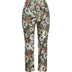 Spodnie 7/8 bonprix oliwkowy z nadrukiem. Zielone spodnie damskie bonprix. Za 79,99 zł.