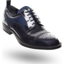 Skórzane półbuty Emporio Armani. Czarne półbuty męskie ze skóry, na sznurówki. Za 1129,50 zł.