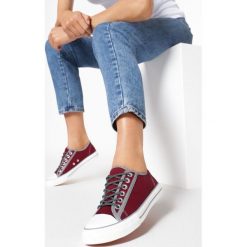 Bordowe Trampki Larirose. Czerwone buty sportowe damskie Born2be, bez wzorów, przed kostkę, bez zapięcia. Za 59,99 zł.