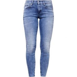 DRYKORN MOVIE Jeans Skinny Fit royalblau. Szare rurki damskie DRYKORN. W wyprzedaży za 408,85 zł.