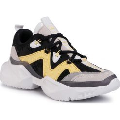 Sneakersy SUPERTRASH - Nika Emb W 2011 031502 Blk/Ylw 0930. Czarne półbuty damskie SuperTrash, ze skóry. W wyprzedaży za 269,00 zł.