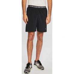 Calvin Klein Jeans - Szorty. Czarne spodenki sportowe męskie Calvin Klein Jeans, s, z nadrukiem, z elastanu, sportowe. W wyprzedaży za 199,90 zł.