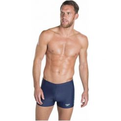 Speedo Spodenki Sports Logo Panel Aquashort Navy/Green Glow 32. Niebieskie kąpielówki męskie marki Speedo, sportowe. W wyprzedaży za 99,00 zł.