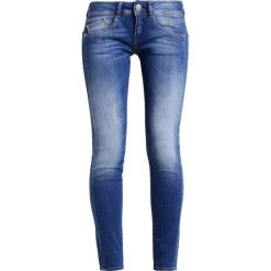 Herrlicher GILA SLIM Jeansy Slim fit bliss. Niebieskie rurki damskie marki Herrlicher. W wyprzedaży za 307,30 zł.