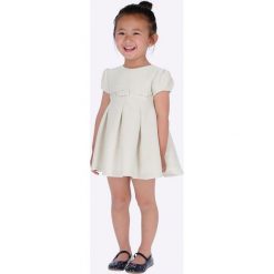 Mayoral - Sukienka dziecięca 92-134 cm. Białe sukienki dziewczęce Mayoral, bez wzorów, z elastanu, eleganckie, z krótkim rękawem, krótkie, mini, rozkloszowane. Za 162,90 zł.