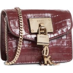 Torebka DKNY - Elissa Micro Mini Cb R01YPI28 Aged Wine AWN. Czerwone torebki klasyczne damskie DKNY, bez wzorów, ze skóry, biznesowe, bez dodatków. Za 489,00 zł.