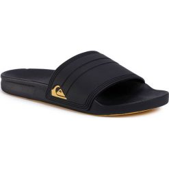 Klapki QUIKSILVER - AQYL100867 Xkky. Czarne klapki męskie Quiksilver, bez wzorów, z tworzywa sztucznego. Za 149,00 zł.