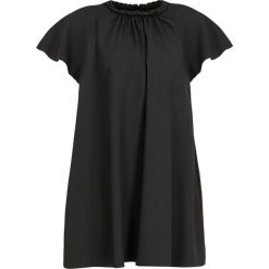 Sukienka koktajlowa Red Valentino RR0VAD65. Czarne sukienki damskie Red Valentino, bez wzorów, z wiskozy, wizytowe, bez kołnierzyka, bez rękawów. W wyprzedaży za 889,00 zł.